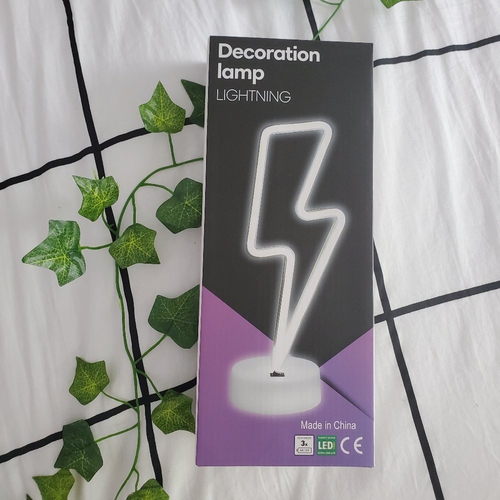 Aesthetic Neon Lightning Sign
